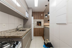 Apartamento com 2 Quartos à Venda, 66 m² em Auxiliadora - Porto Alegre