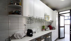 Apartamento com 3 Quartos à Venda, 100 m² em Moema - São Paulo