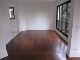 Apartamento com 3 Quartos à Venda, 210 m² em Vila Nova Conceição - São Paulo