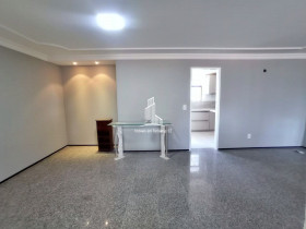 Apartamento com 3 Quartos à Venda, 158 m² em Meireles - Fortaleza