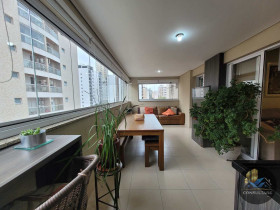 Apartamento com 3 Quartos à Venda, 135 m² em Boqueirão - Santos