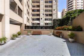 Apartamento com 2 Quartos à Venda, 56 m² em Moema - São Paulo