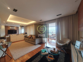 Apartamento com 3 Quartos à Venda, 147 m² em água Branca - São Paulo