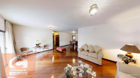 Apartamento com 4 Quartos à Venda, 225 m² em Moema - São Paulo