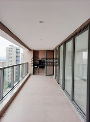 Apartamento com 3 Quartos à Venda, 154 m² em Vila Nova Conceição - São Paulo