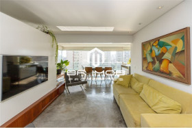 Apartamento com 2 Quartos à Venda, 138 m² em Brooklin Paulista - São Paulo