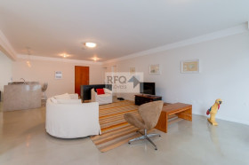 Apartamento com 3 Quartos à Venda, 230 m² em Cerqueira César - São Paulo