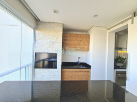 Apartamento com 2 Quartos à Venda, 250 m² em Brooklin - São Paulo