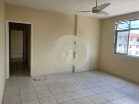 Apartamento com 2 Quartos à Venda, 95 m² em Boqueirao - Santos