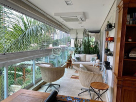 Apartamento com 3 Quartos à Venda, 400 m² em Brooklin - São Paulo