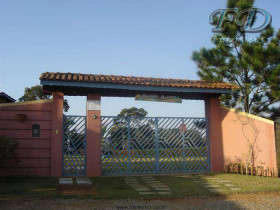 Chácara com 4 Quartos à Venda, 220 m² em Arara Dos Pereiras - Bragança Paulista