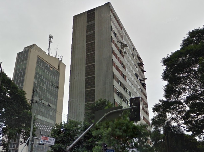 Condomínio Baviera - Jardim Europa - São Paulo - SP Condomínio Baviera - Jardim Europa - São Paulo - SP