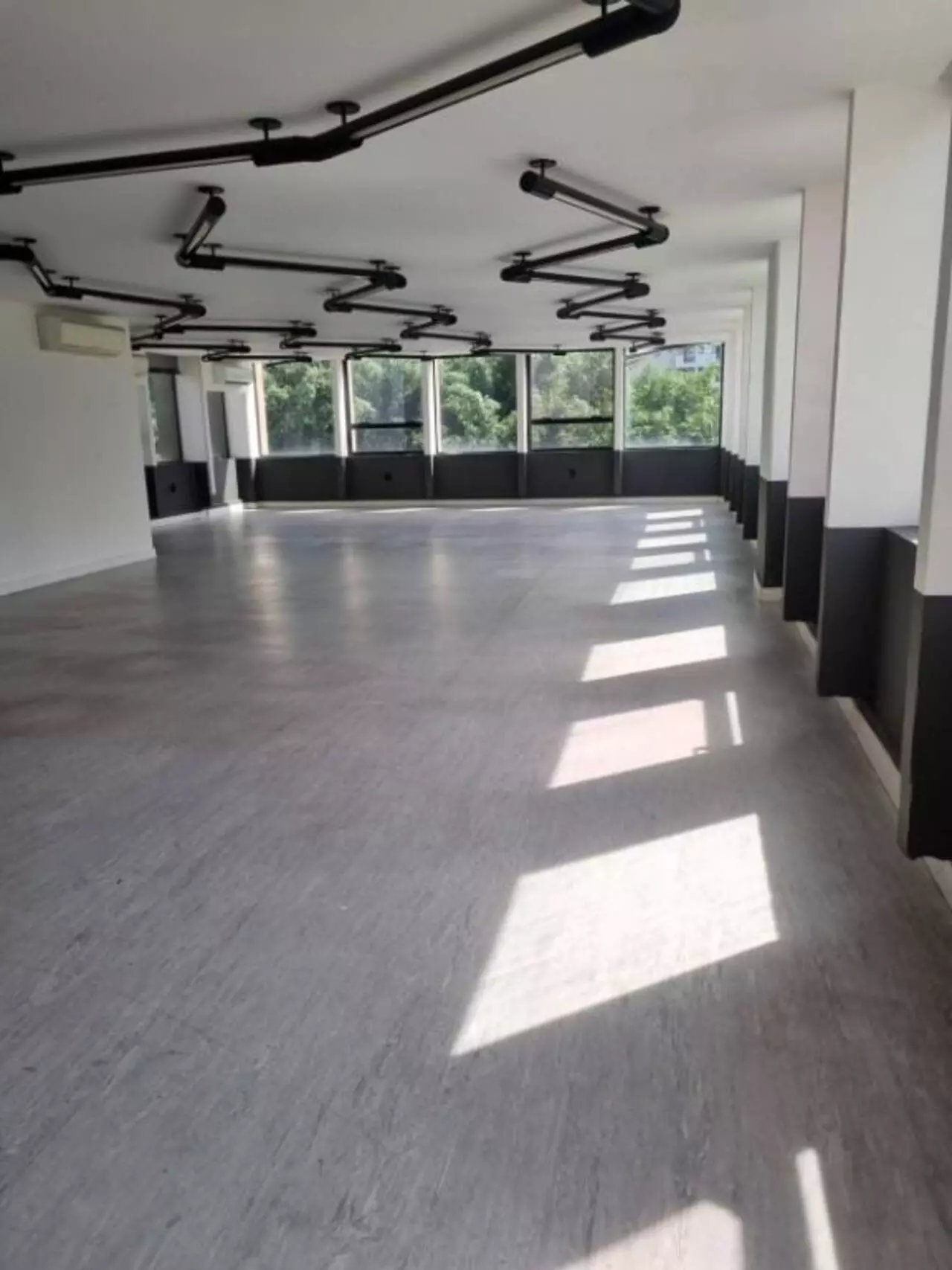 Foto do imóvel Sala Comercial à Venda ou Locação, 286 m² em Vila Olímpia - São Paulo