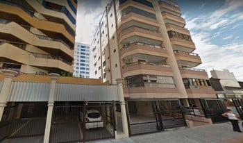 Imagem de fundo do condomínio Condomínio Condominio Petit Maison - Centro - Itapema - SC