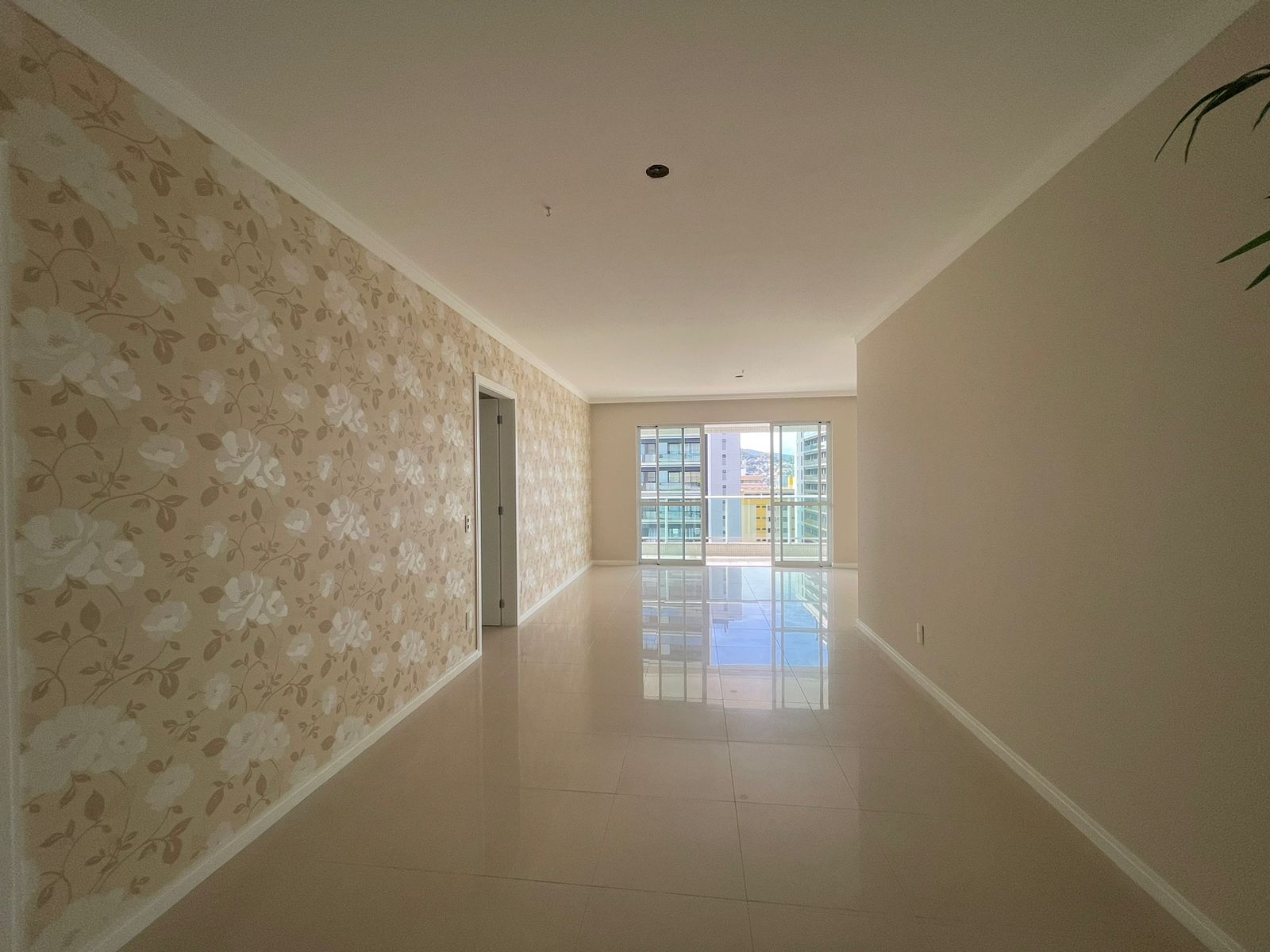 Imagem Apartamento com 3 Quartos à Venda, 12 m²em Centro - Florianópolis
