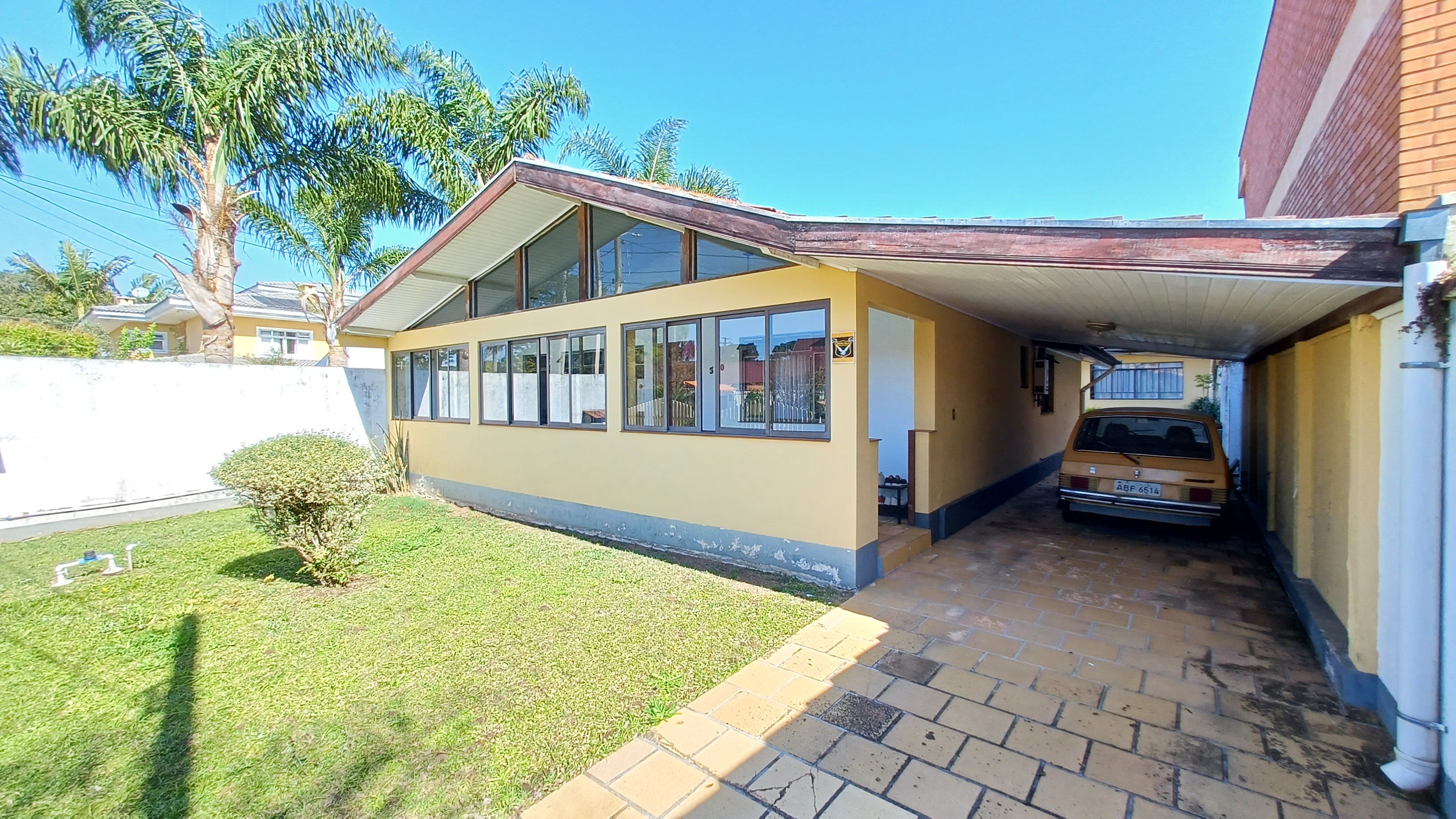 Imagem Casa com 3 Quartos à Venda, 207 m²em São Braz - Curitiba