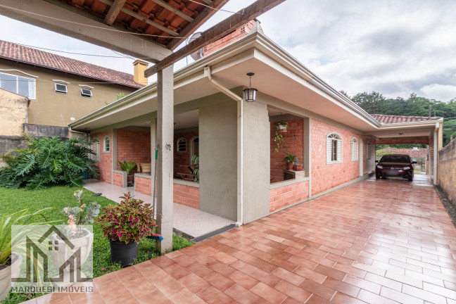 Imagem Casa com 4 Quartos à Venda, 210 m² em Santa Felicidade - Curitiba