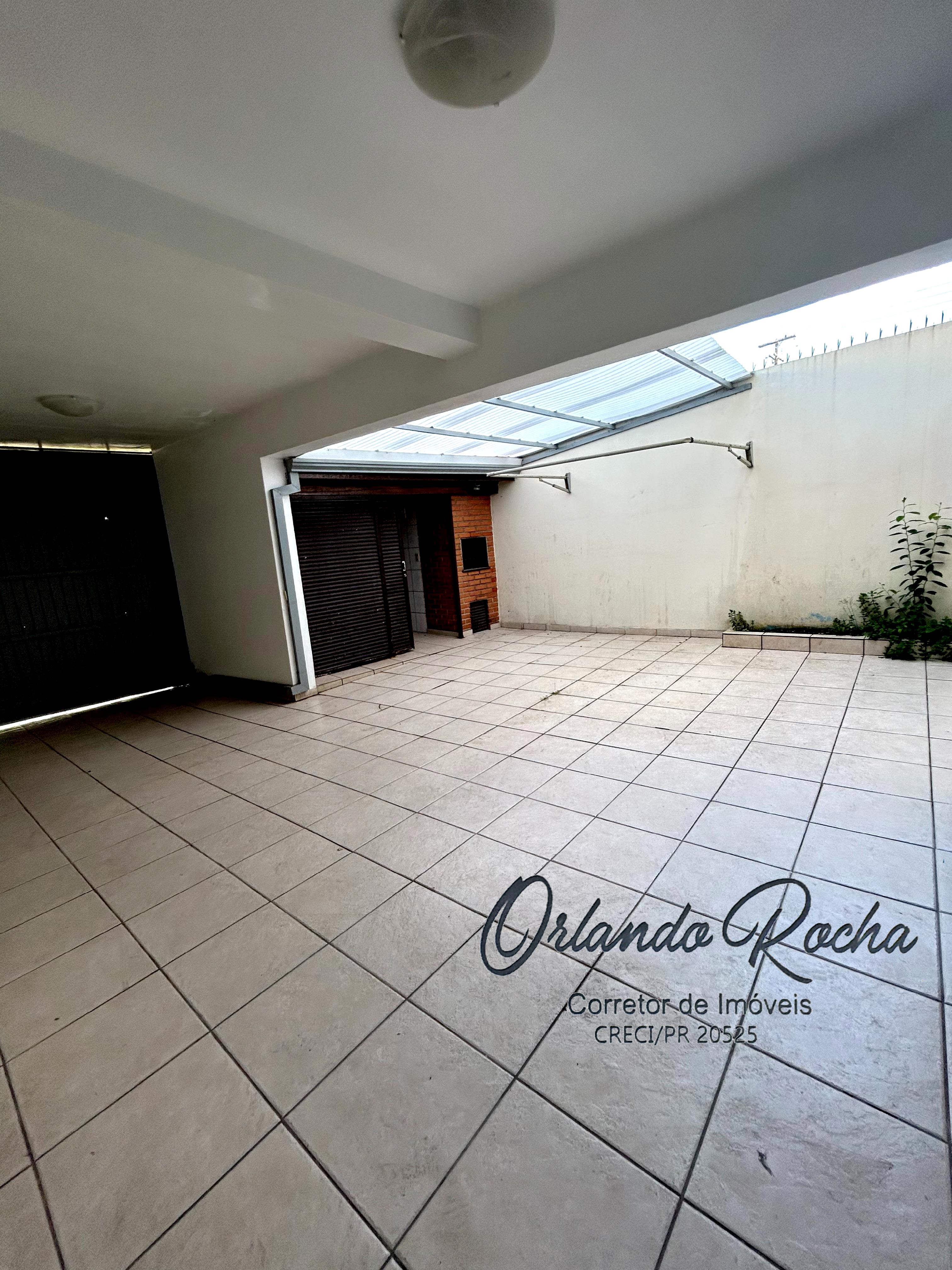 Imagem Sobrado com 3 Quartos à Venda, 145 m²em Xaxim - Curitiba