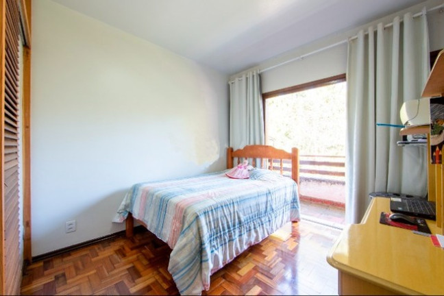 Imagem Casa de Condomínio com 4 Quartos à Venda, 150 m² em Alto - Teresópolis
