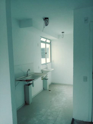 Imagem Apartamento com 2 Quartos à Venda,  em Jardim Petrópolis - Cotia