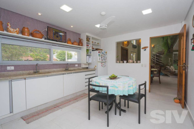 Imagem Casa com 7 Quartos à Venda, 822 m² em Riviera - Bertioga