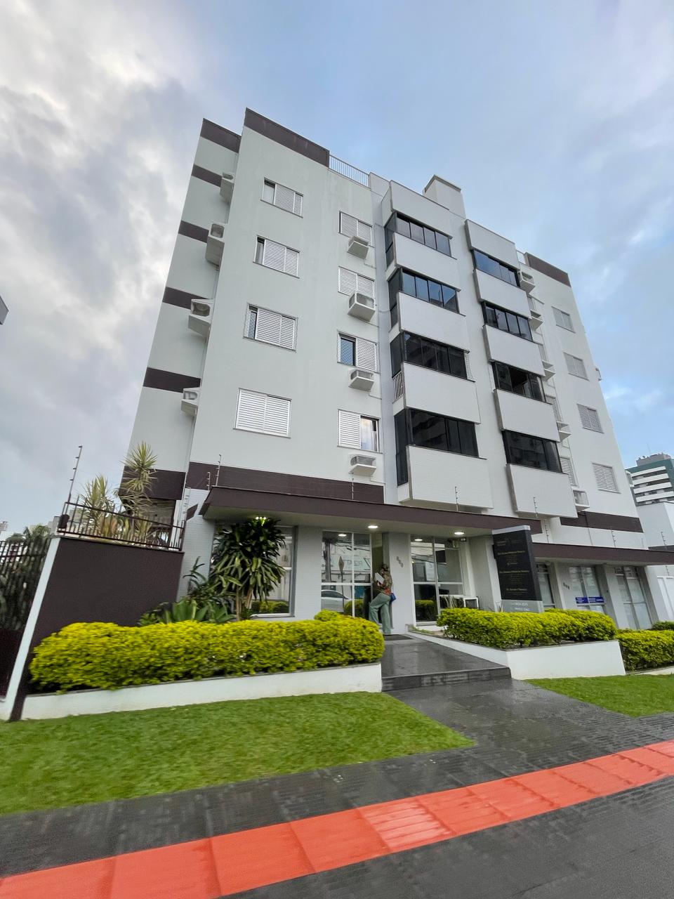 Foto do imóvel Cobertura com 3 Quartos à Venda, 320 m²em Michel - Criciúma