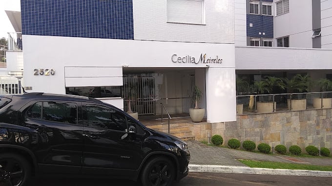 Imagem de fundo do condomínio Condomínio Condomíno Cecilia Meirelles - Mossunguê - Curitiba - PR