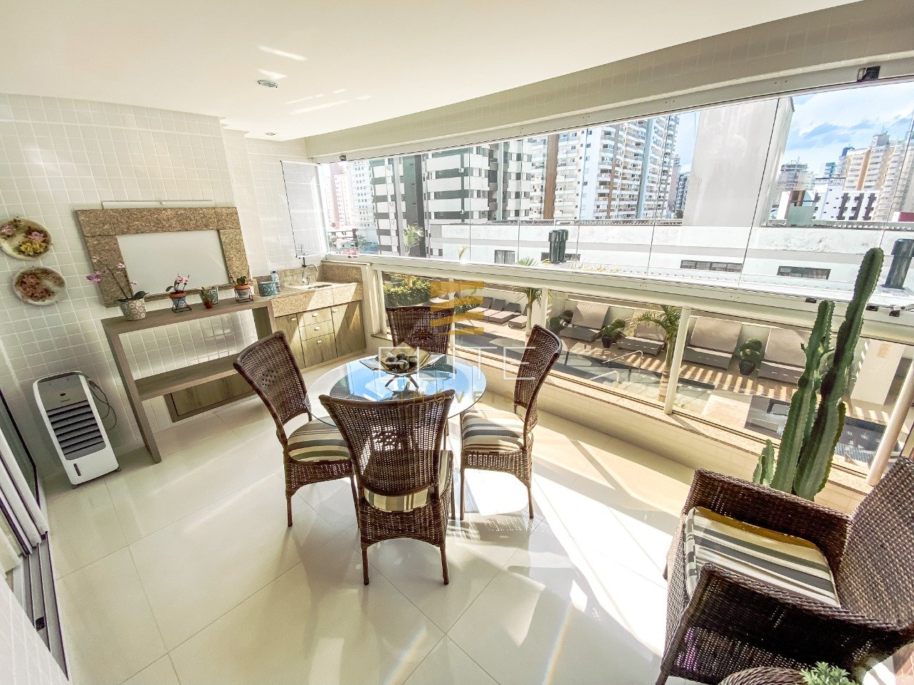 Imagem Apartamento com 4 Quartos à Venda, 153 m²em Campinas - São José