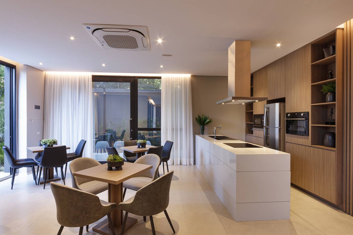 Imagem Apartamento com 3 Quartos à Venda, 173 m²em Santo Amaro - São Paulo