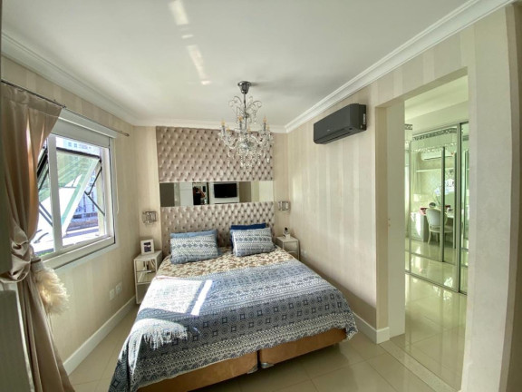 Imagem Apartamento com 3 Quartos à Venda, 137 m²em Meia Praia - Itapema