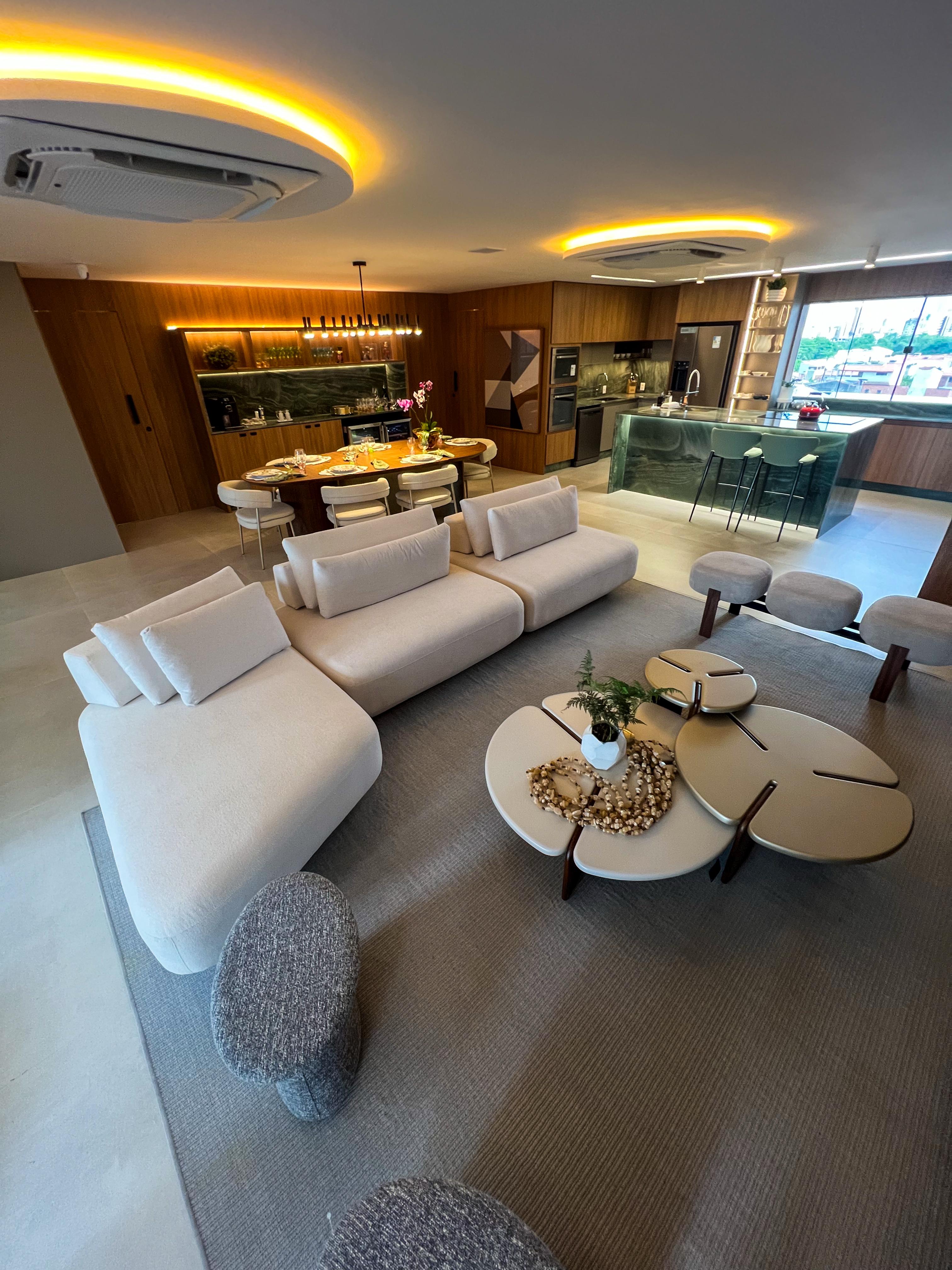 Foto do imóvel Apartamento com 3 Quartos à Venda, 187 m² em Mucuripe - Fortaleza