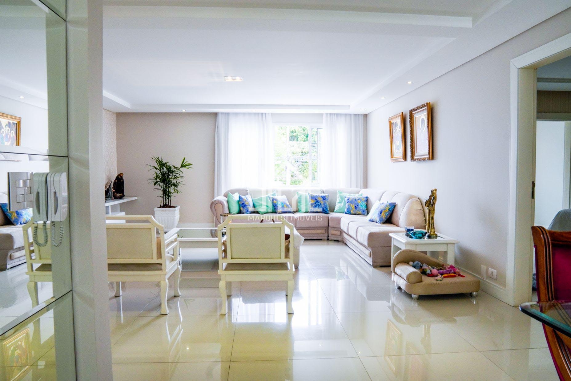 Imagem Casa com 5 Quartos à Venda, 298 m²em Jardim Botânico - Curitiba