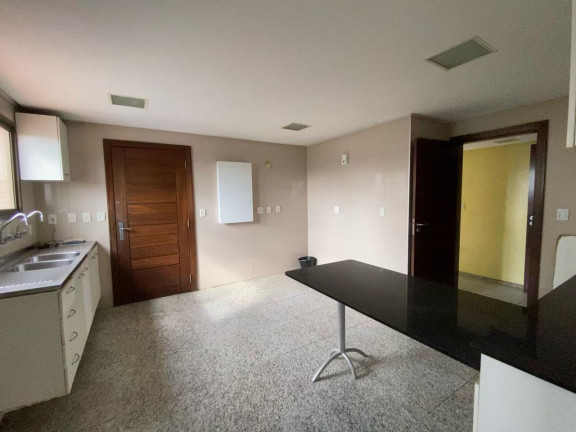 Imagem Apartamento com 3 Quartos à Venda, 243 m² em Cremação - Belém