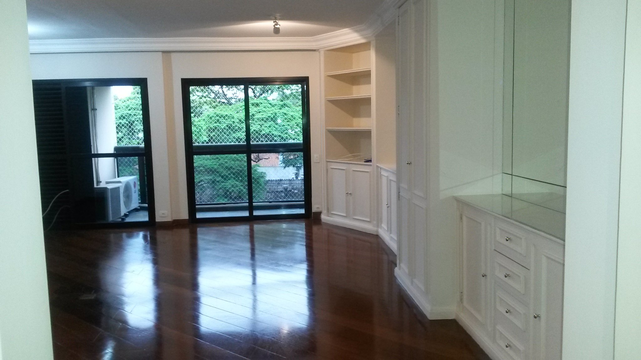Foto do imóvel Apartamento com 3 Quartos à Venda, 116 m²em Vila Nova Conceição - São Paulo