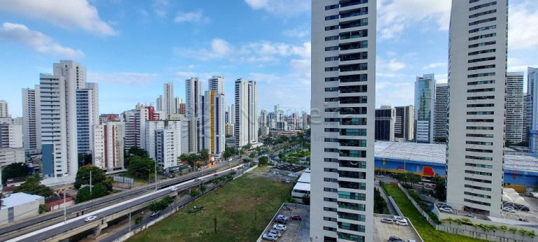 Foto do imóvel Apartamento com 2 Quartos à Venda, 57 m² em Boa Viagem - Recife