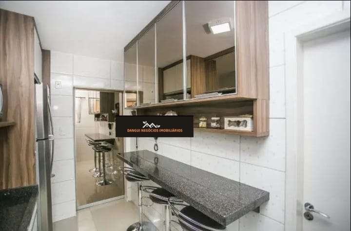 Imagem Apartamento com 3 Quartos à Venda, 77 m²em Água Verde - Curitiba