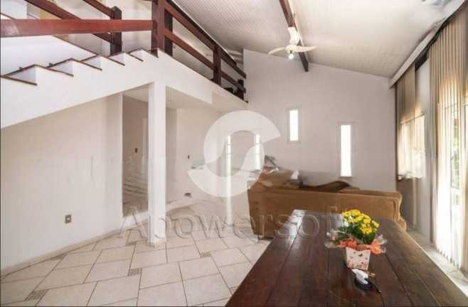 Imagem Casa com 3 Quartos à Venda, 254 m²em Serra Grande - Niterói