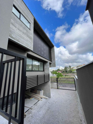 Imagem Casa com 4 Quartos à Venda, 407 m²em Mina Brasil - Criciúma