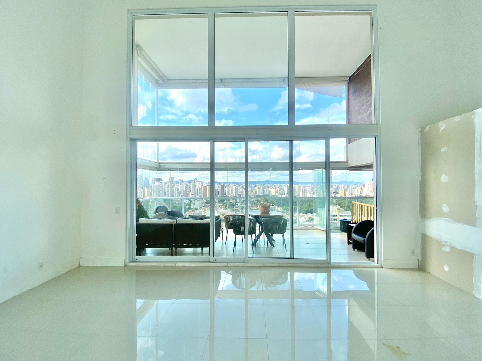 Imagem Apartamento com 4 Quartos à Venda, 214 m²em Vila Mariana - São Paulo