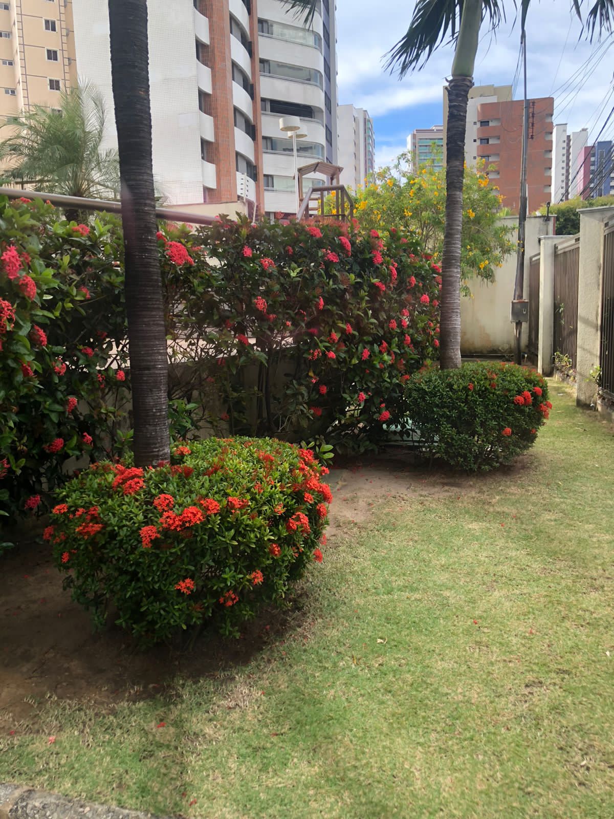 Imagem Apartamento com 4 Quartos à Venda, 257 m²em Guararapes - Fortaleza