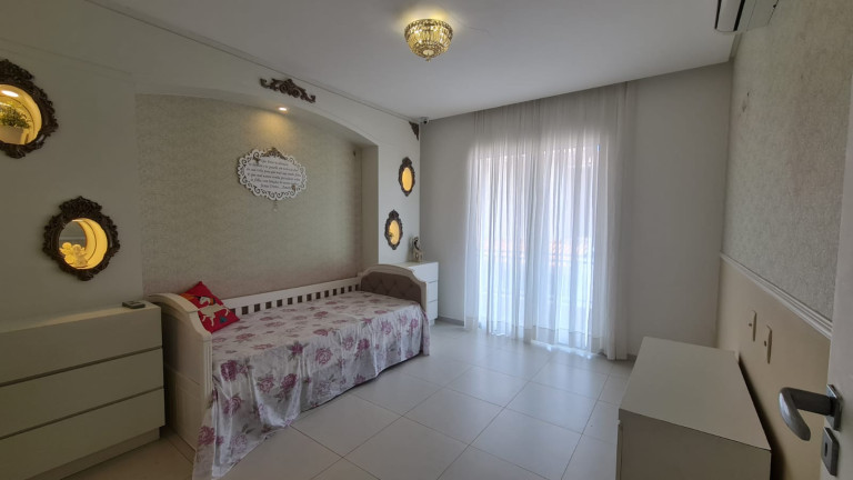 Imagem Casa de Condomínio com 3 Quartos para Alugar,  em Sapiranga-Coité - Fortaleza