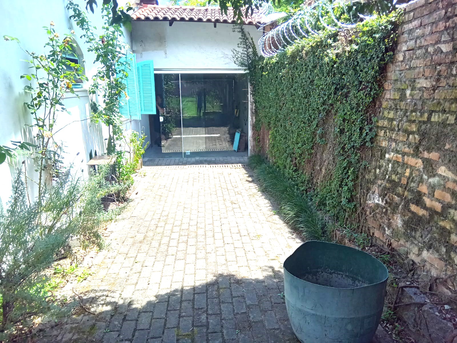 Imagem Sobrado com 3 Quartos à Venda, 100 m²em Jardim Botânico - Porto Alegre