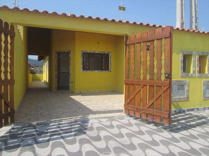Imagem Casa com 2 Quartos à Venda, 80 m² em Itanhaém