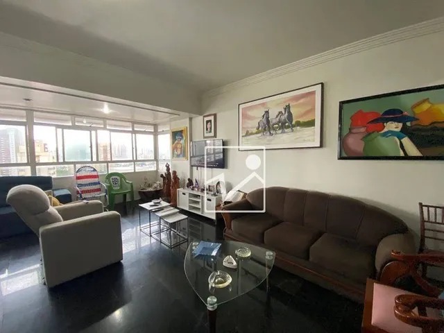 Imagem Apartamento com 4 Quartos à Venda, 190 m²em Marco - Belém