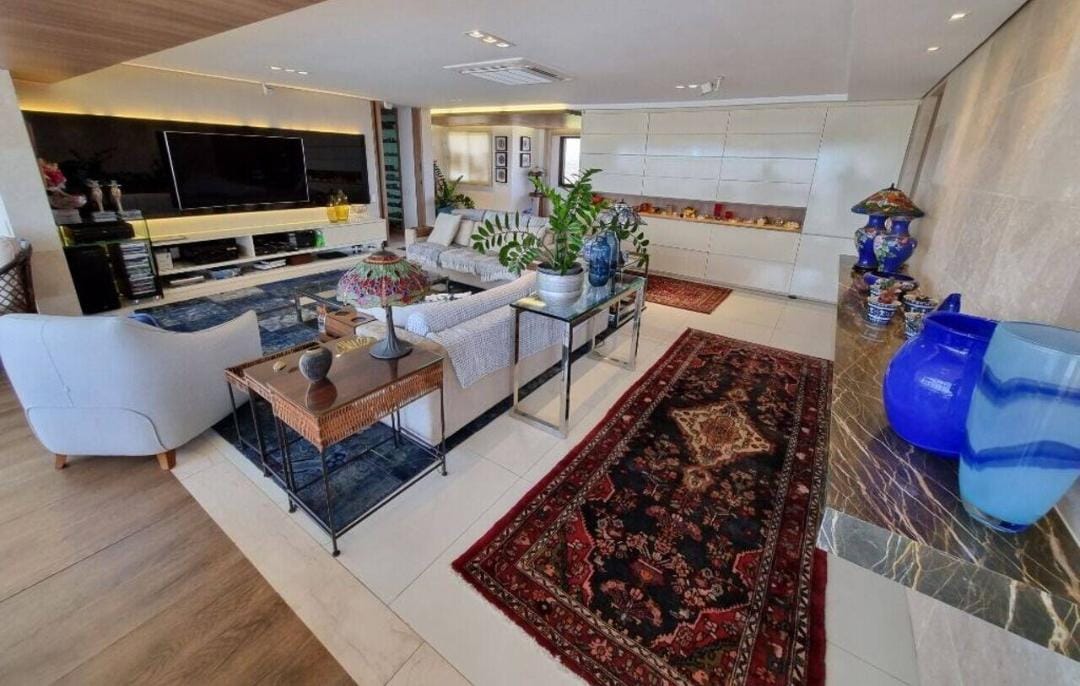 Foto do imóvel Apartamento com 5 Quartos à Venda, 260 m²em Guararapes - Fortaleza