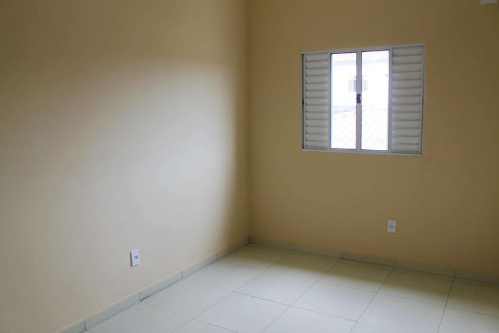 Imagem Casa com 2 Quartos à Venda, 110 m² em Parque Das Bandeiras - São Vicente