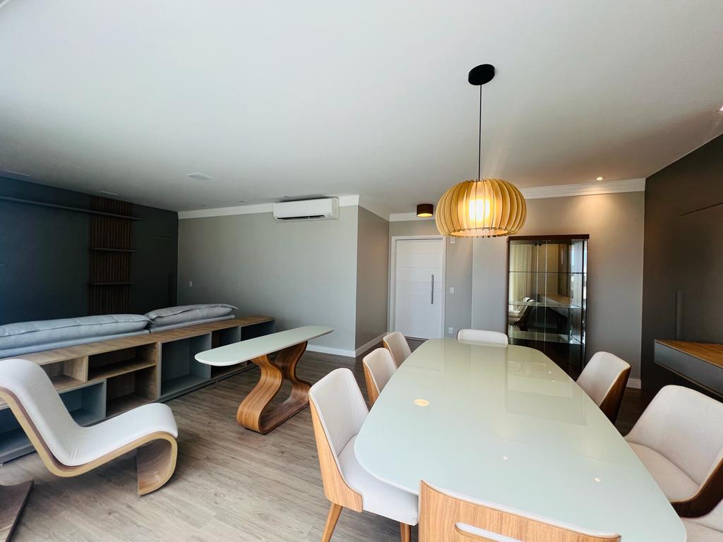 Imagem Apartamento com 3 Quartos à Venda, 177 m²em Cambuí - Campinas