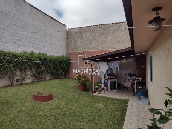 Imagem Casa com 3 Quartos à Venda, 230 m²em Bacacheri - Curitiba