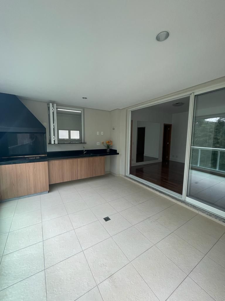 Imagem Apartamento com 3 Quartos à Venda, 156 m²em Tamboré - Barueri
