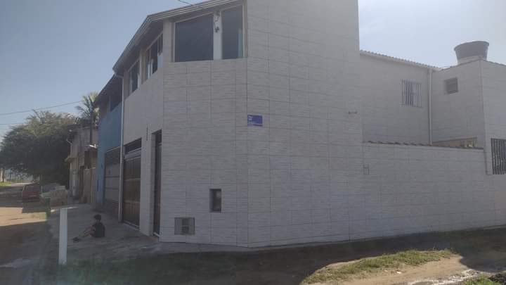 Sobrado com 2 Quartos à Venda, 80 m²em Peruíbe - Peruíbe